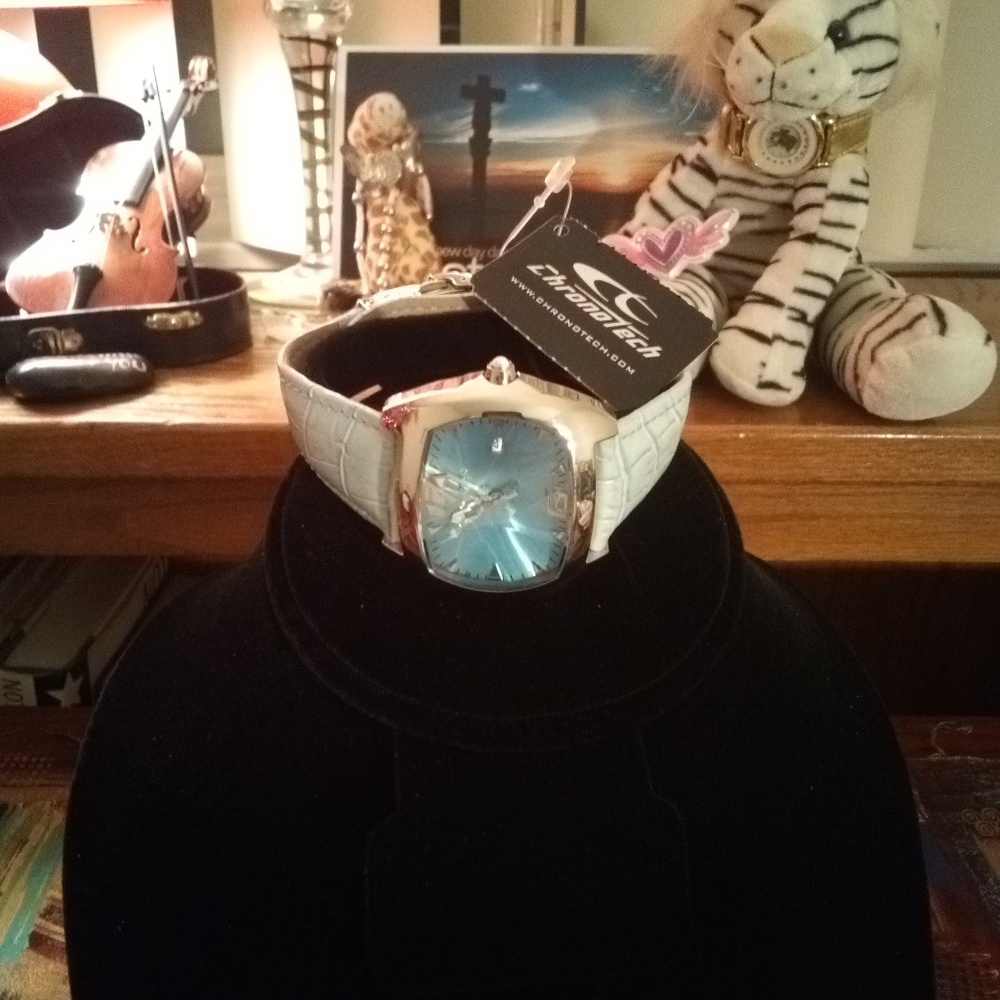 Chronotech Unique Crystal Ladies Designer Watch